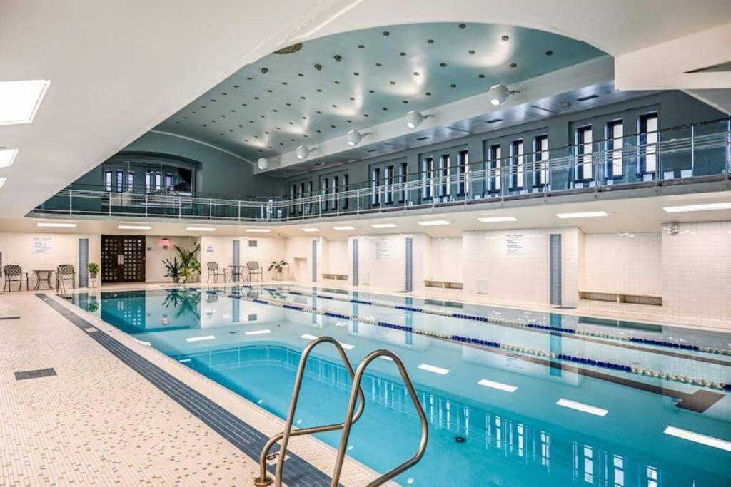 Appartamento 2Br Unit In The Heart Of Dt On Playhouse Square, With Pool And Gym Access-1106 Cleveland Esterno foto