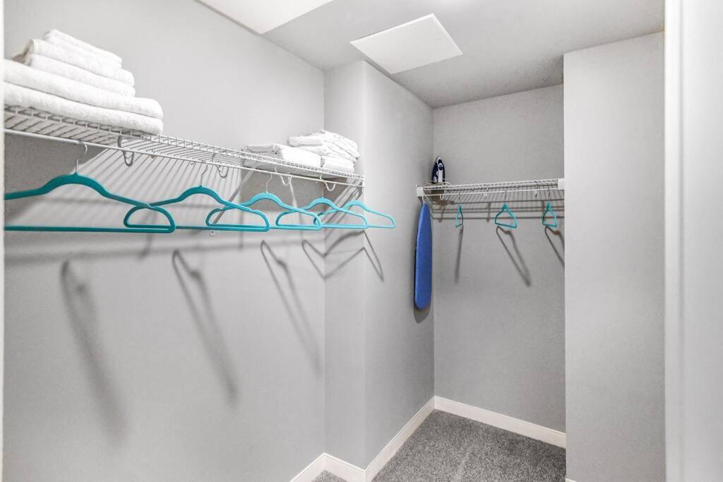 Appartamento 2Br Unit In The Heart Of Dt On Playhouse Square, With Pool And Gym Access-1106 Cleveland Esterno foto