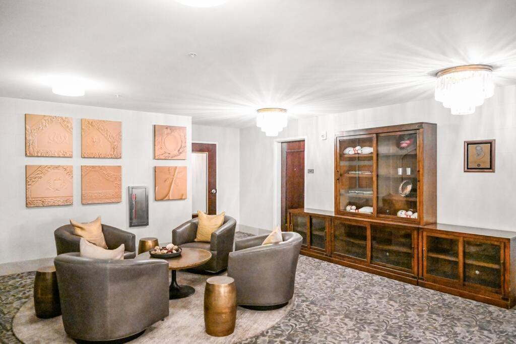 Appartamento 2Br Unit In The Heart Of Dt On Playhouse Square, With Pool And Gym Access-1106 Cleveland Esterno foto