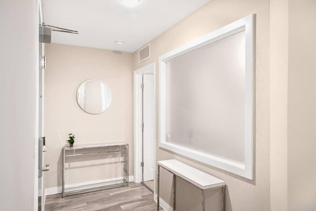 Appartamento 2Br Unit In The Heart Of Dt On Playhouse Square, With Pool And Gym Access-1106 Cleveland Esterno foto