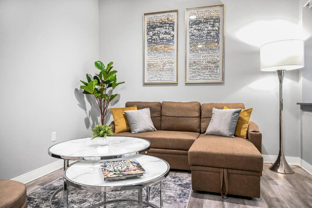 Appartamento 2Br Unit In The Heart Of Dt On Playhouse Square, With Pool And Gym Access-1106 Cleveland Esterno foto
