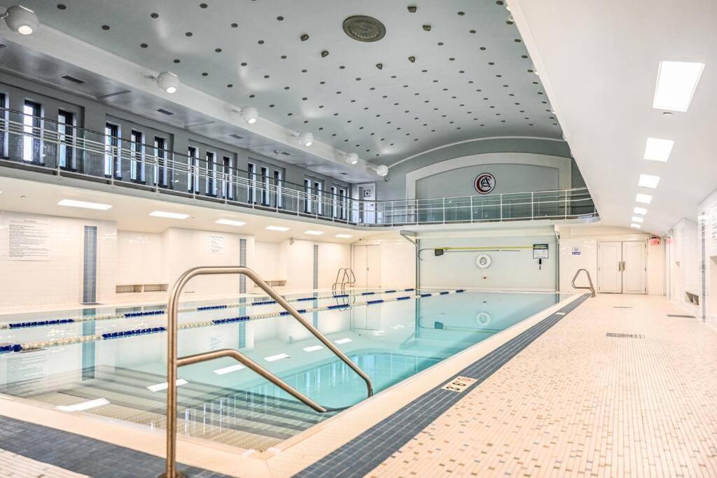 Appartamento 2Br Unit In The Heart Of Dt On Playhouse Square, With Pool And Gym Access-1106 Cleveland Esterno foto